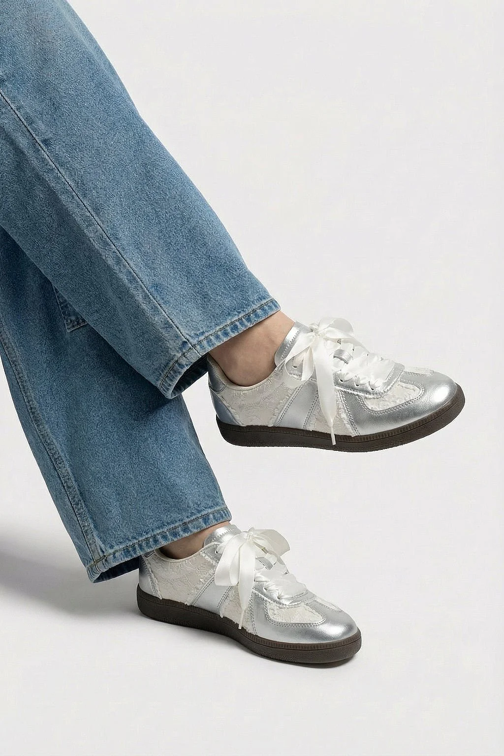 Chaussure lacet ruban - Image 2